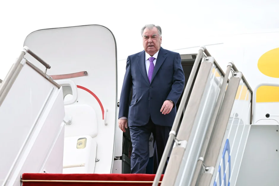 Истиқбол дар фурудгоҳи байналмилалии Хуҷанд