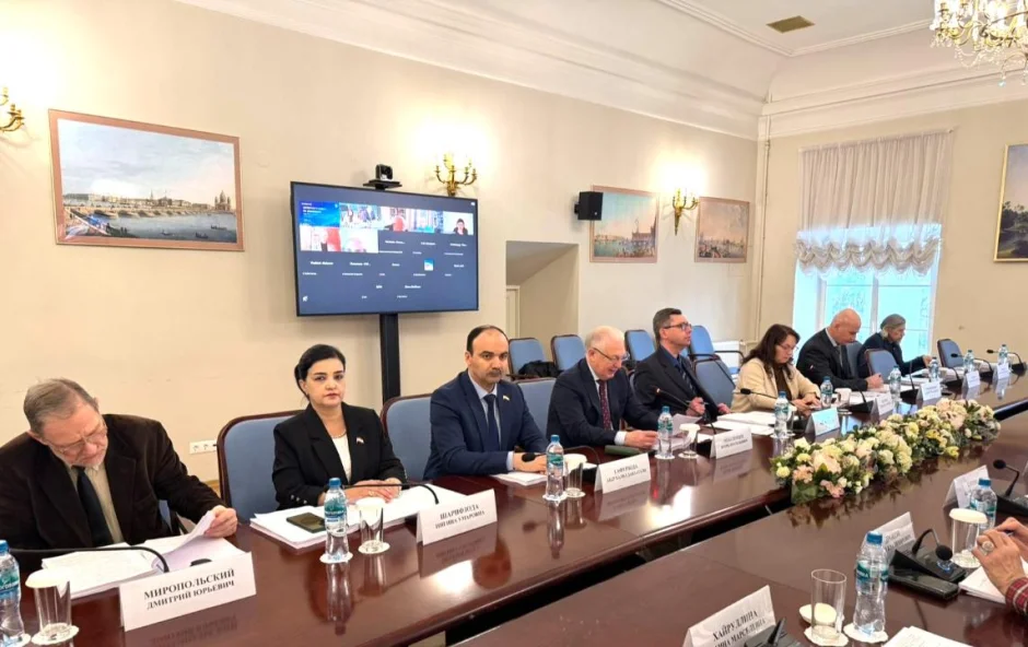 Иштироки вакилони Маҷлиси намояндагон дар ҷаласаи АБ ИДМ