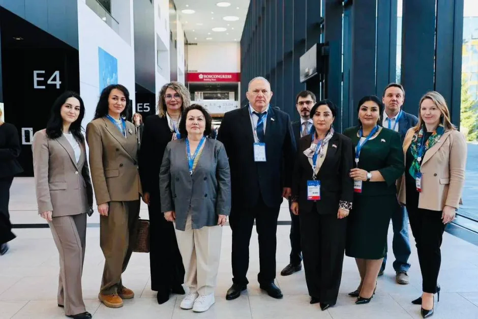 Ҷаласаи Комиссияи доимии АБ ИДМ