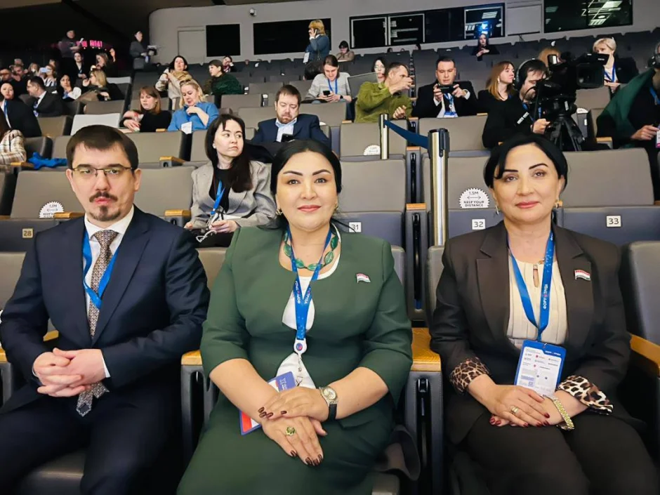 Баррасии масъалаҳои иҷтимоию ҳуқуқӣ дар ҷаласаи Комиссияи доимии АБ ИДМ