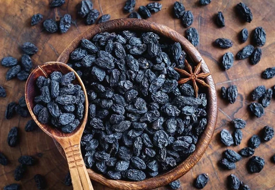 Афзоиши истеҳсолу содироти мавизи хушсифат аз Турсунзода