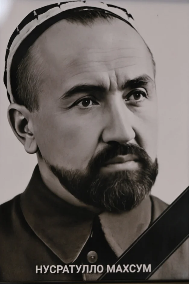 Вақте фарзонафарзандони миллат арҷгузорӣ мешаванд